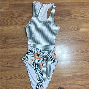 Cupshe Striped and Floral One Piece Swimsuit